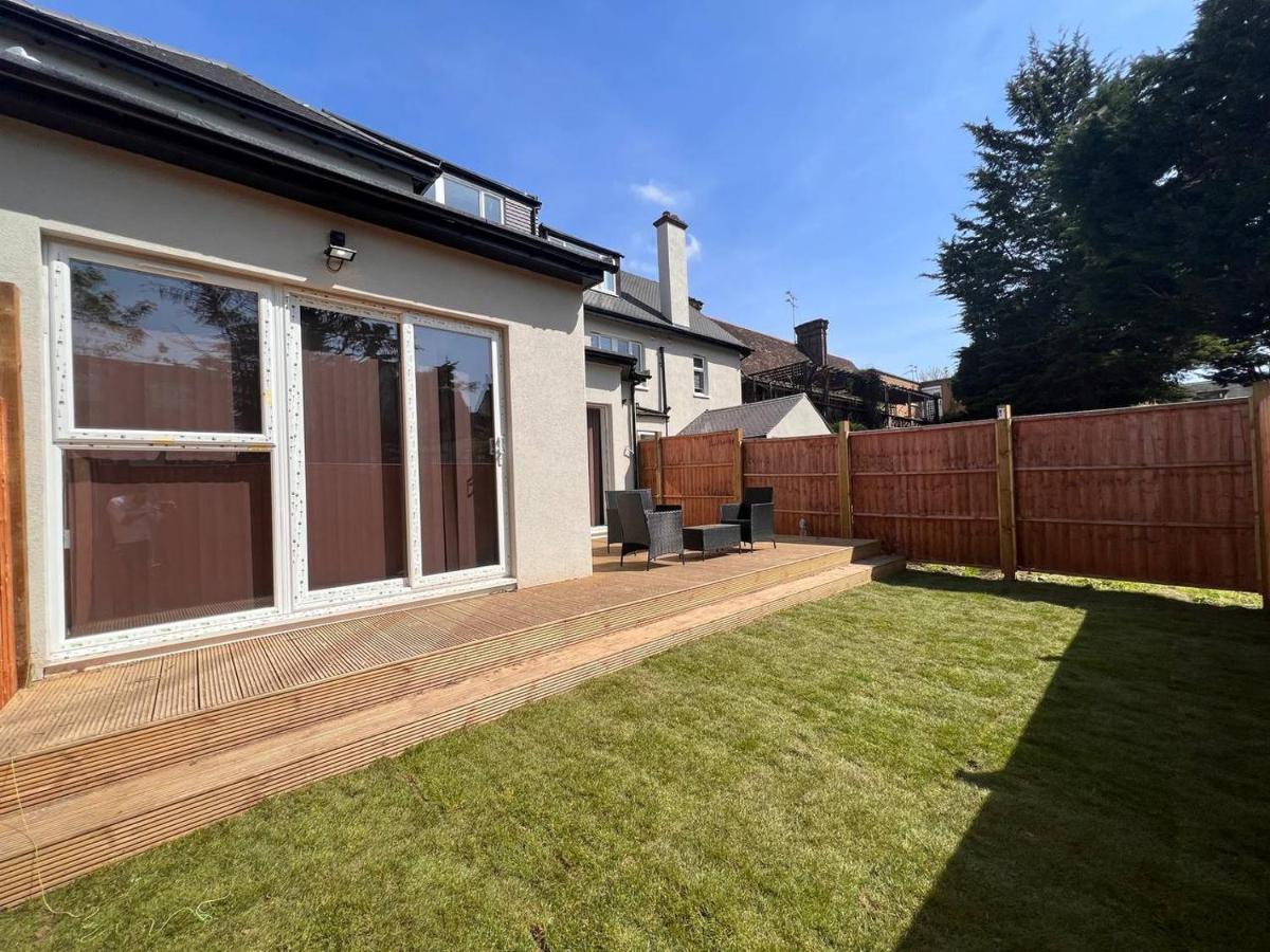 Star London Finchley Road 3-Bed Escape With Garden Apartman Kültér fotó